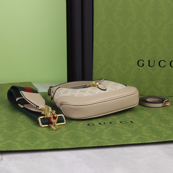 グッチバッグ角部分ディテール